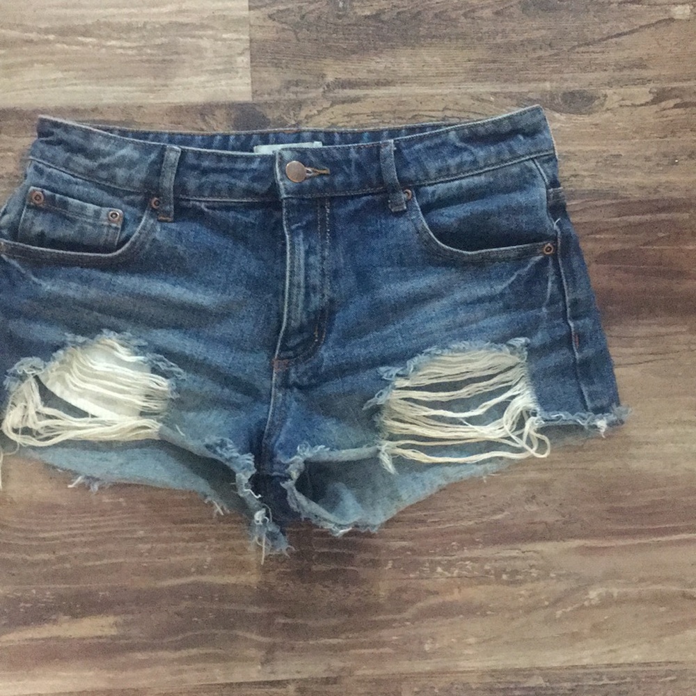 Forever 21 denim cut off jean shorts